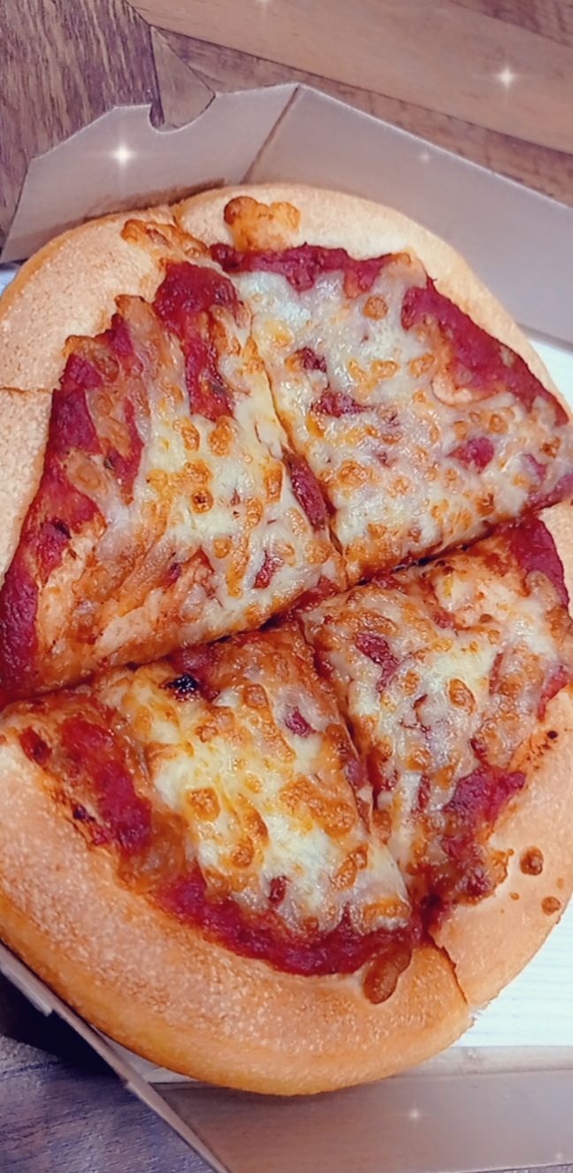 Stendere la pizza senza strappi: sei passaggi da provare