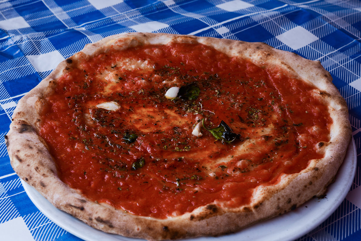 Pizza marinara a Napoli
