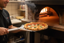 Cargar imagen en el visor de la galería, 4. Sfornare la pizza perfetta