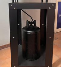 Carica l'immagine nel visualizzatore di Gallery, TAVOLINO IN FERRO SENZA RUOTE