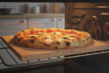 Laden Sie das Bild in den Galerie-Viewer, Pizza su pietra - Forno domestico close-up