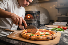 Carica l'immagine nel visualizzatore di Gallery, Chef taglia pizza calda - Vapore
