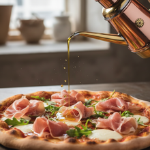 Carica l'immagine nel visualizzatore di Gallery, Olio su pizza prosciutto - Dettaglio gocce
