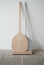 Carica l'immagine nel visualizzatore di Gallery, Portapale in Legno Artigianale
